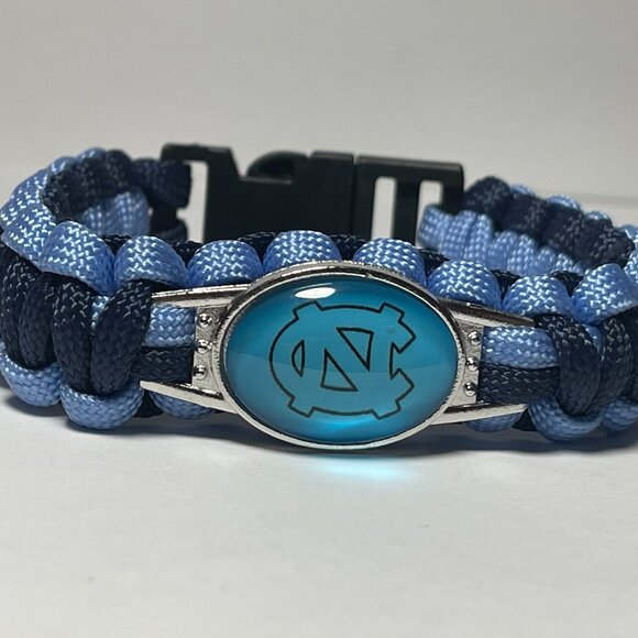 North Carolina Tar Heels NCAA Paracord Bracelet NEW - Picture 1 of 2